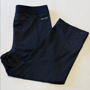 Nike Pro Cropped Leggings